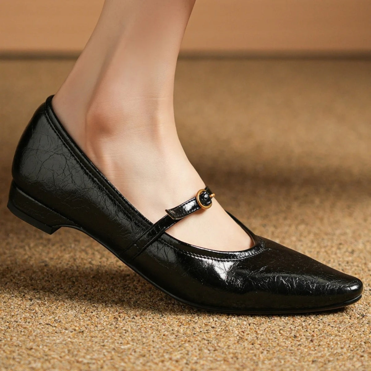 Ballerines Pointues En Cuir Noir Avec Brides